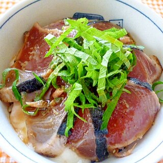 カツオの山かけ漬丼